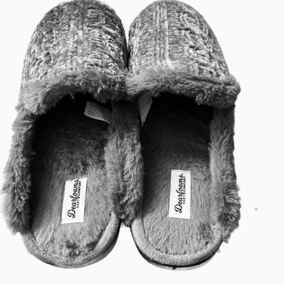 Gray Cable Knit Moccasin Slippers - Picture 2 of 2